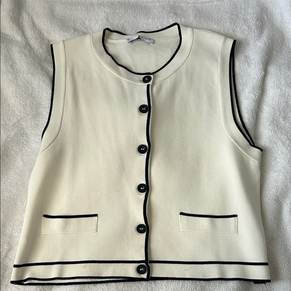 Mango Cream Knit Top with Black Trim